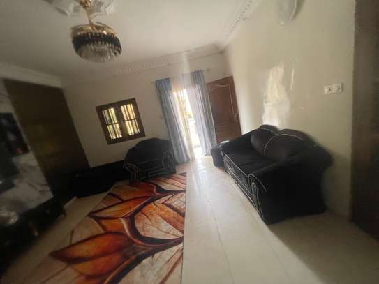 Jolie villa à vendre sur keur MASSAR unité 11 image 14