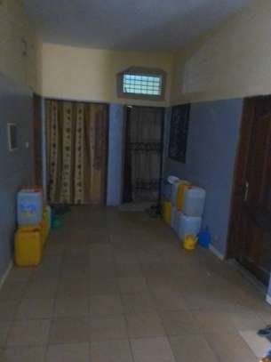 VILLA R+1 A VENDRE A KEUR MASSAR image 3