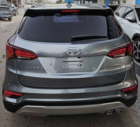 Hyndai Santa Fe diesel full options image 4