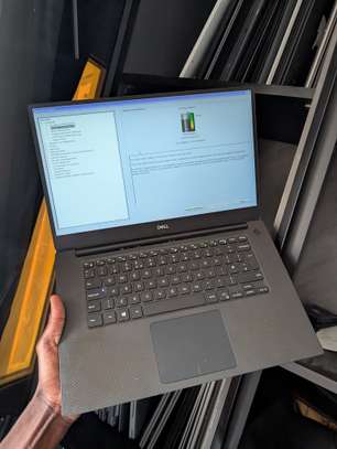 Dell xps i7 7th/ 256gb / 16gb ram / 4gb graphique image 2