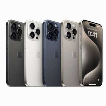 iPhone 15 Pro 128Go scellé image 3