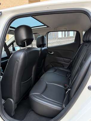 Renault clio image 7