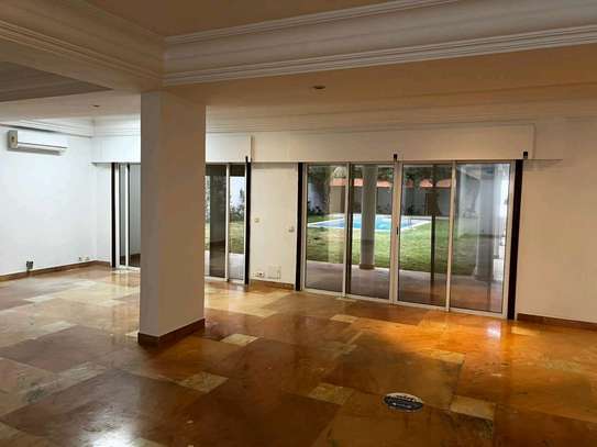 Sublime villa Mermoz image 6