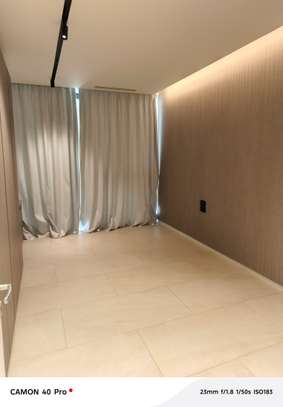 Corniche almadies appt duplex 2chb avec jardin image 4