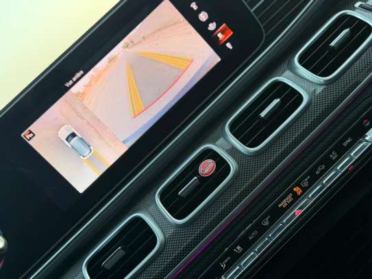 MERCEDES GLE350 AMG 2020 image 13