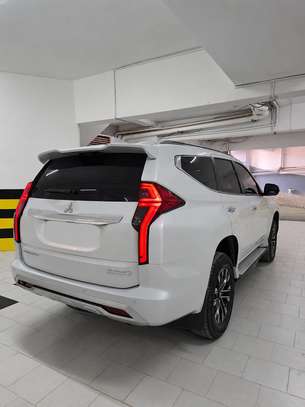 Mitsubishi Montero Sport GLS 2024 Diesel image 14