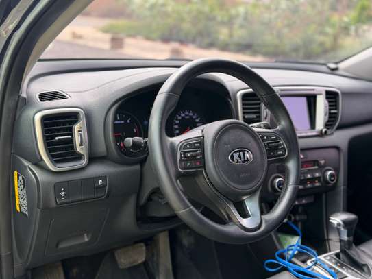 Kia Sportage image 7
