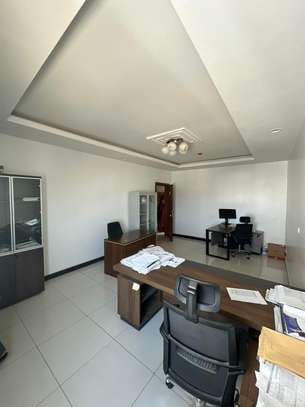 Des Plateaux de Bureaux à louer sur la VDN image 3