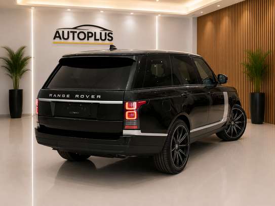 Range Rover Vogue 2017 image 7
