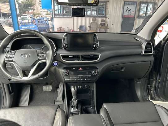 Hyundai Tucson diesel 2019 full options image 7