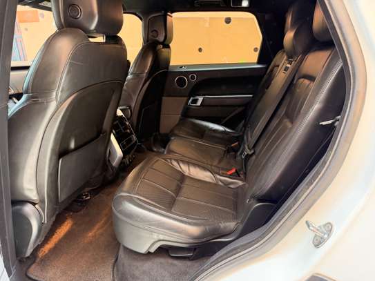 Ranger Rover sport 2019 image 8