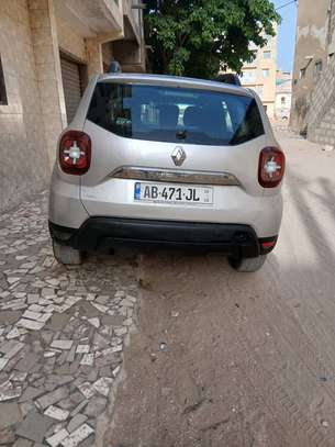 Renault duster 2018 image 2