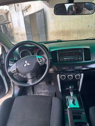 Mitsubishi  Lancer  *2016* image 3
