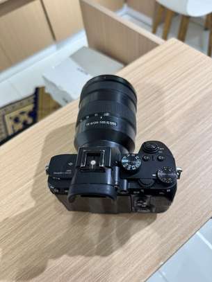 Sony Alpha 7 III + Sony 24-105MM FE 4 G OSS image 4