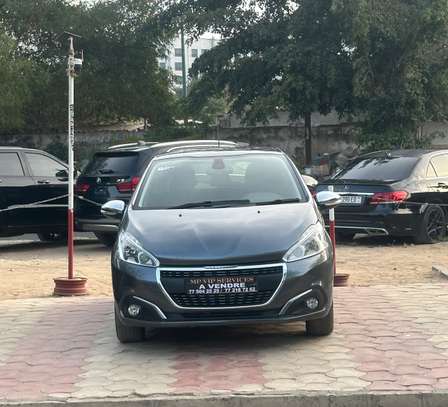 Peugeot 208 manuel diesel venant image 8