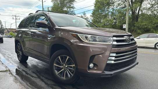 Toyota Highlander image 13