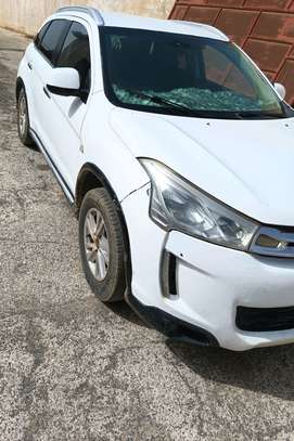 Citroen c4-aircross 2013 image 2