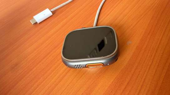 Je Vends Apple Watch Ultra 2 image 2