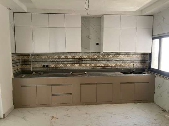 Appartement F3 neuf à louer aux mamelles à 400 000 image 2
