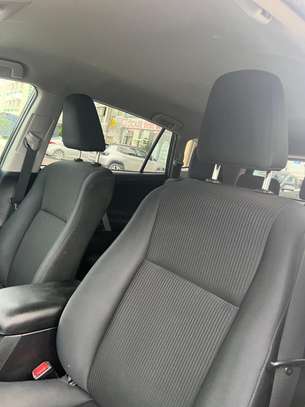 Toyota Rav4 image 8