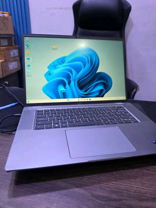 Dell latitude 7640 image 2