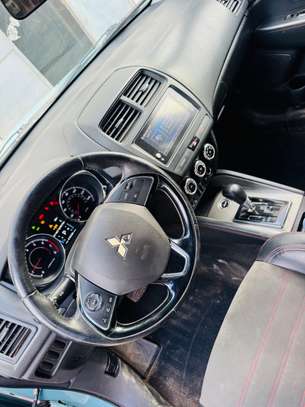 Mitsubishi Outlander 2018 image 9