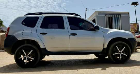 RENAULT DUSTER 2016 image 9