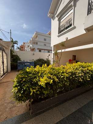 VILLA STANDING image 2