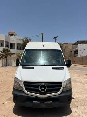 Mercedes sprinter image 2
