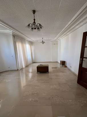 Appartement à vendre à Ouest Foire image 2