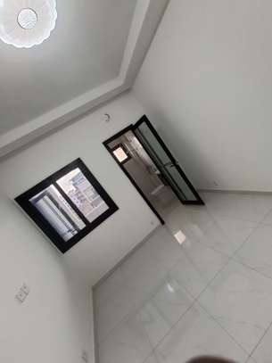 APPARTEMENT F3 0 LOUER A NGOR  ALMADIES image 2
