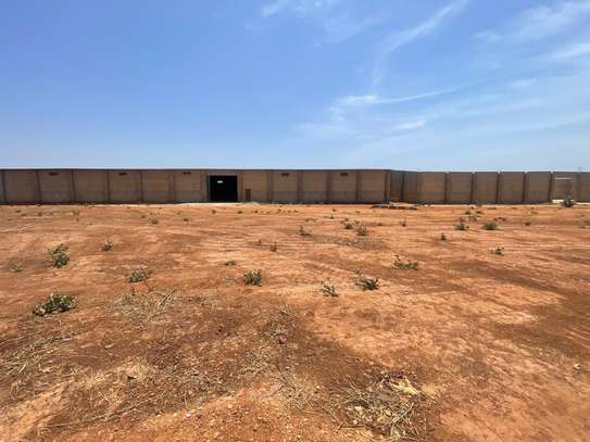 Hangars à louer image 2