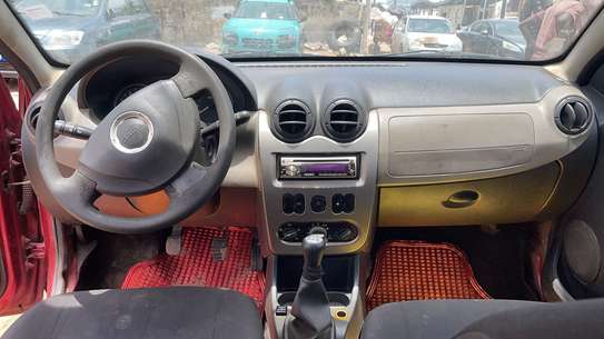 Dacia Sandero image 2
