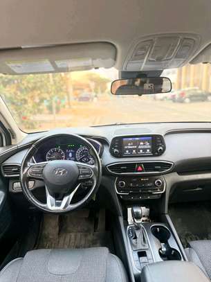 Hyundai Santafe 2020 image 5