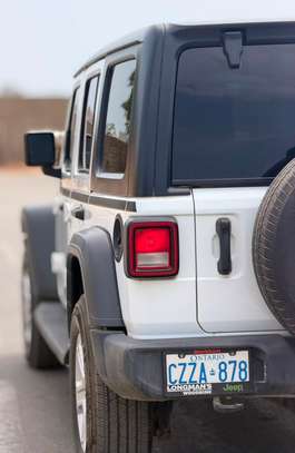 Jeep wrangler 2023 image 8
