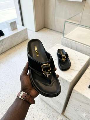 Prada sandales homme vert kaki noir décontracté image 8
