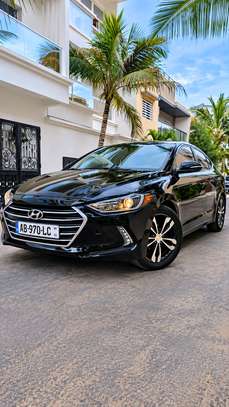 Hyundai Elantra 2018 image 3