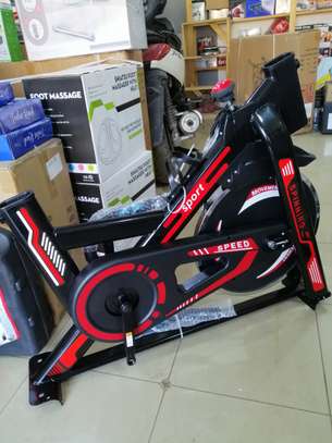 Vélo D'intérieur Vélo Stationnaire avec Écran LCD image 13