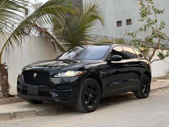2018 Jaguar f pace image 10