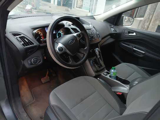 Ford escape image 4