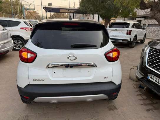 LOCATION RENAULT QM3 image 4