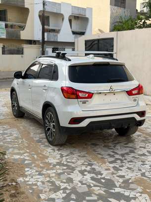 Mitsubishi RVR limited image 9
