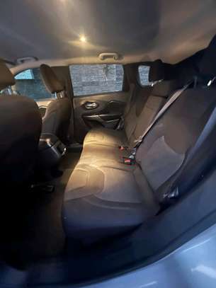 JEEP CHEROKEE image 13