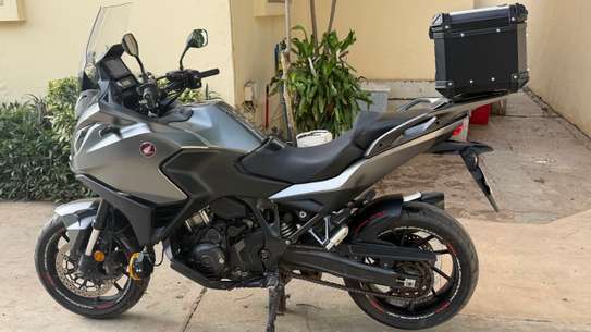 Honda NT1100 image 2