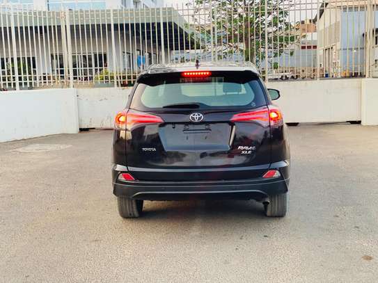 TOYOTA RAV4  Année :  2018 image 10