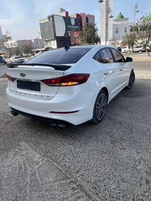 Hyundai Avante Sport 2017 image 9