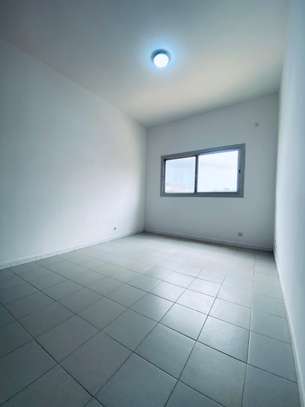 Appartement spacieux à Nord Foire image 3