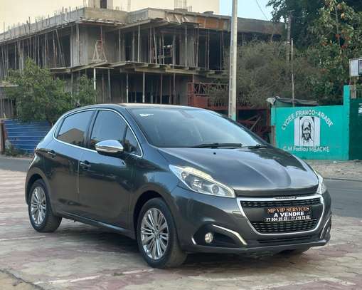 Peugeot 208 manuel diesel venant image 3