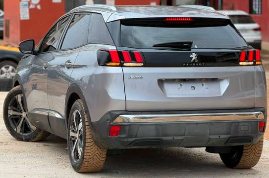 PEUGEOT 3008 Année 2018 image 8