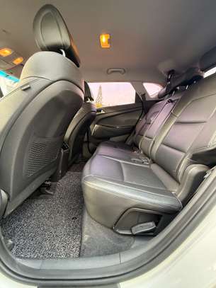 Hyundai teucson image 10